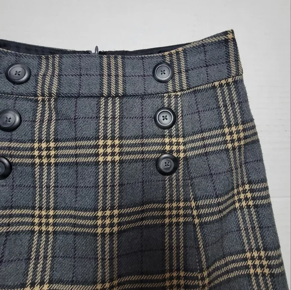 Retro 90s style Y2K Little Plaid Mini Skirt! - Picture 3 of 12